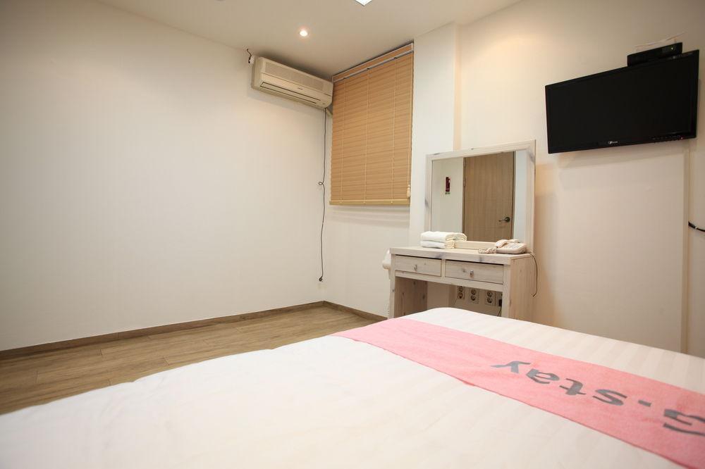 Must Stay Seoul Bagian luar foto