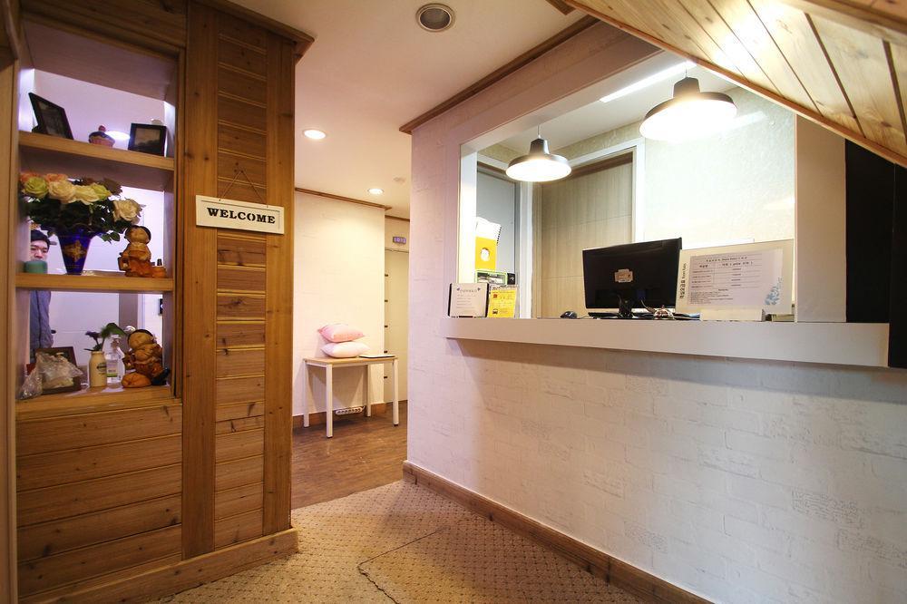 Must Stay Seoul Bagian luar foto